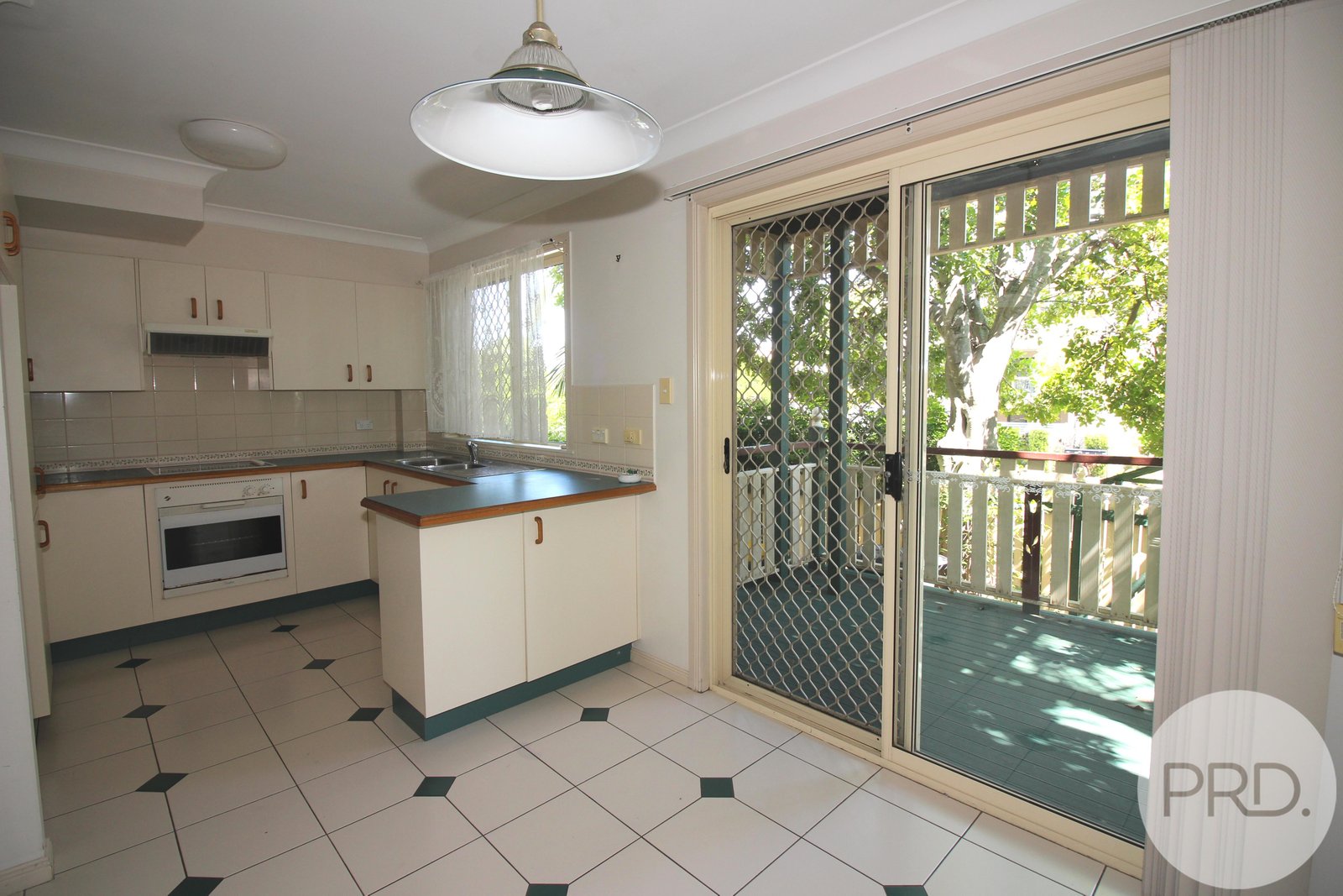 1/46 Hows Road NUNDAH 4