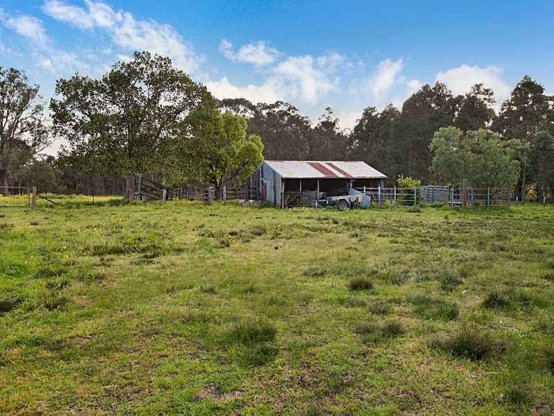 1461 NEW ENGLAND Highway HARPERS HILL 4