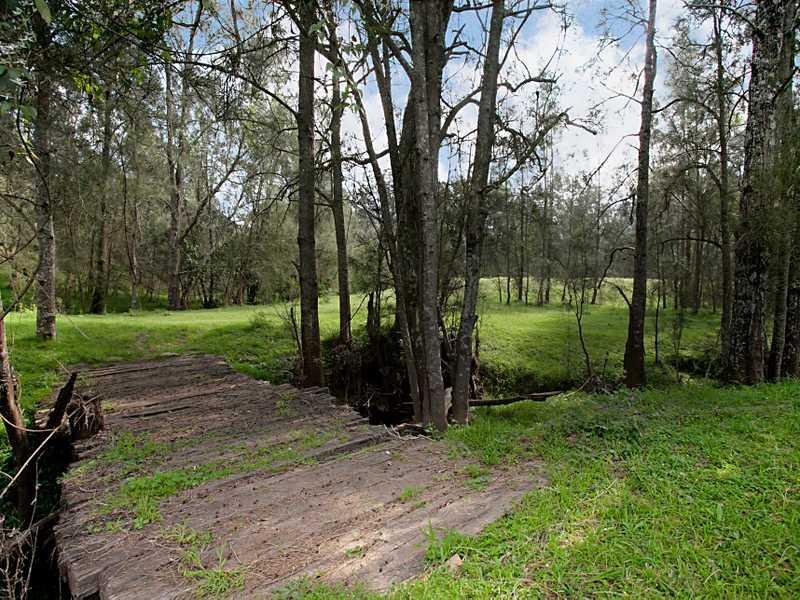 1461 NEW ENGLAND Highway HARPERS HILL 8