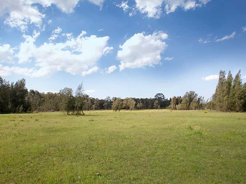 1461 NEW ENGLAND Highway HARPERS HILL 11