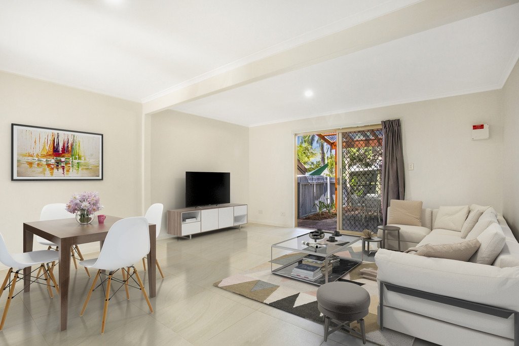 14/63 Olsen Avenue LABRADOR 1