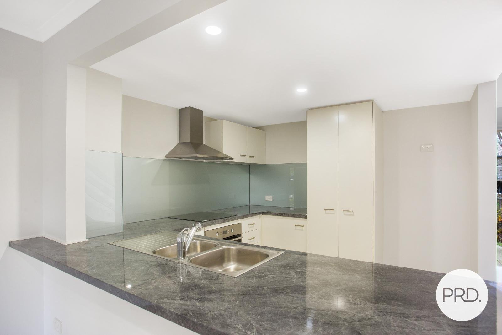 14/63 Olsen Avenue LABRADOR 2