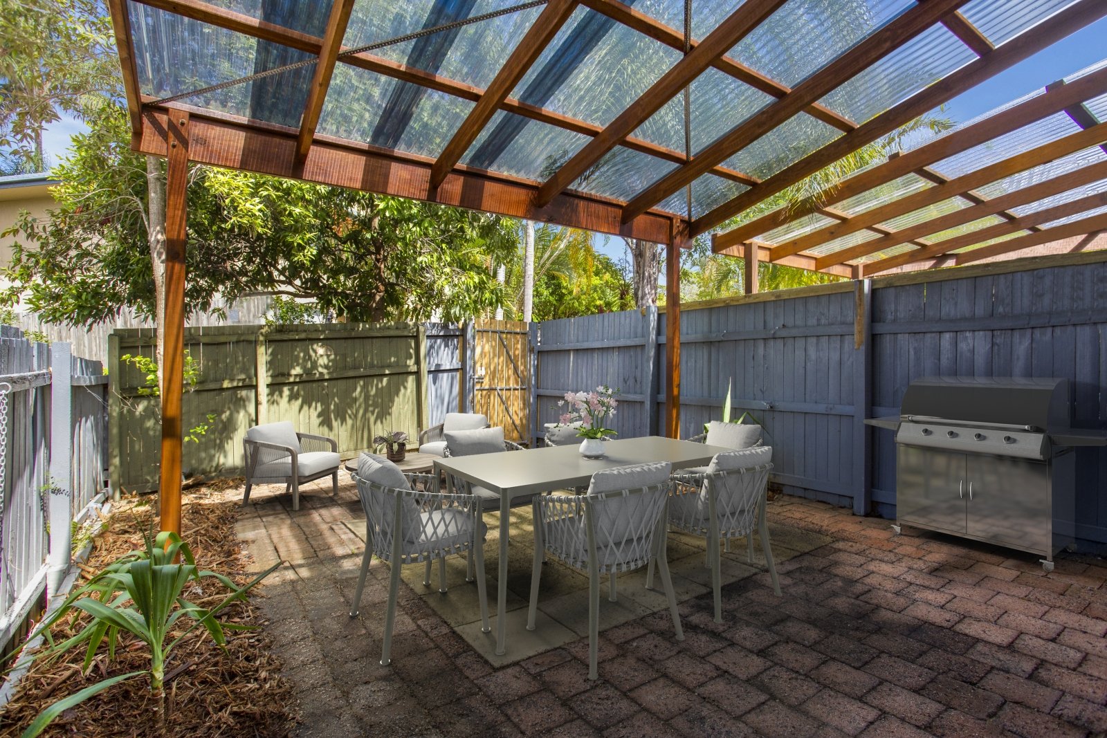 14/63 Olsen Avenue LABRADOR 2