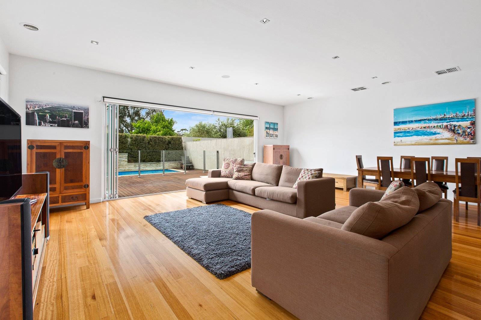 Gallery: 146a Cochrane Street