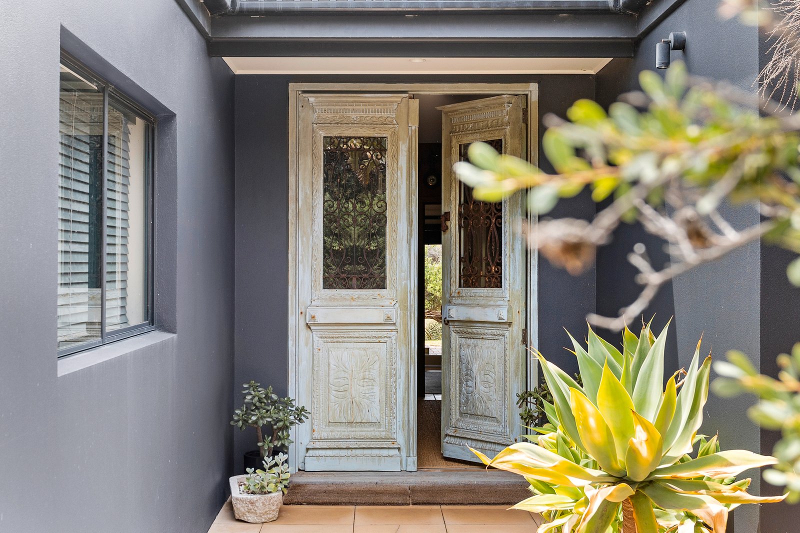 Gallery: 147 Back Beach Road