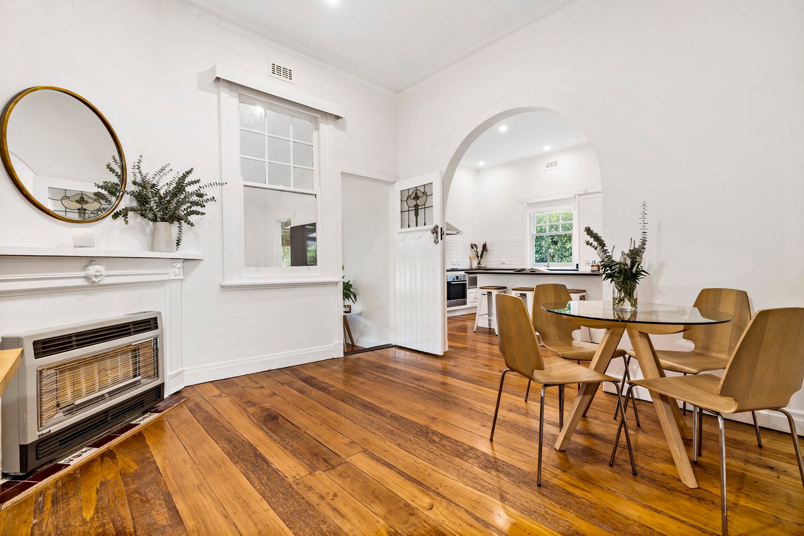 Real Estate and Property in 147 Booran Road, Caulfield South, VIC