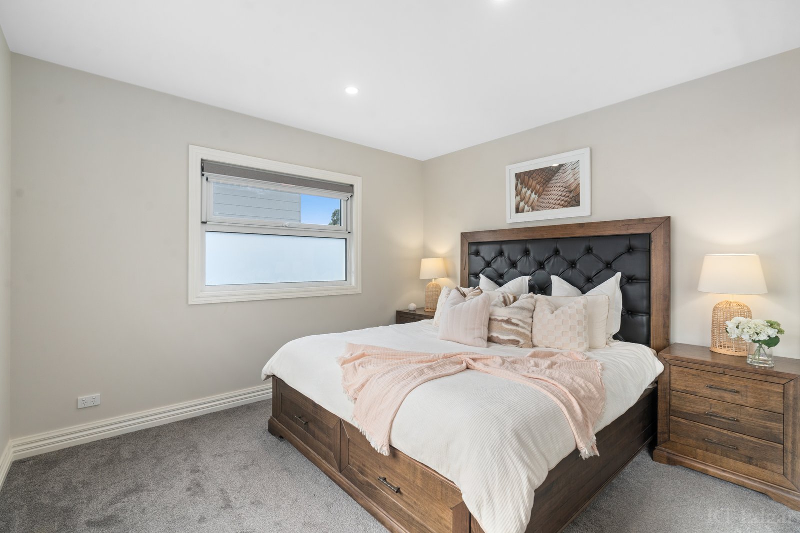 Real Estate and Property in 1/47 Bowen Road, Doncaster East, VIC