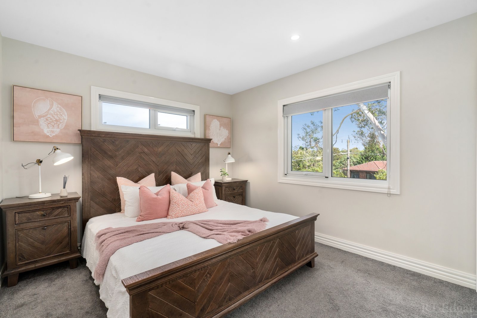 Real Estate and Property in 1/47 Bowen Road, Doncaster East, VIC