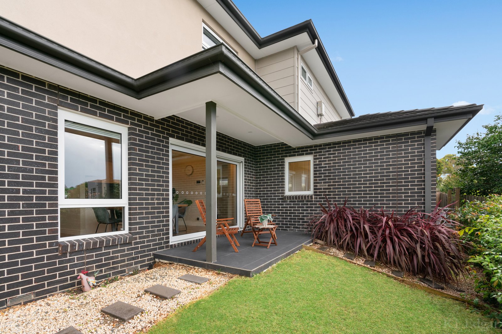 Real Estate and Property in 1/47 Bowen Road, Doncaster East, VIC