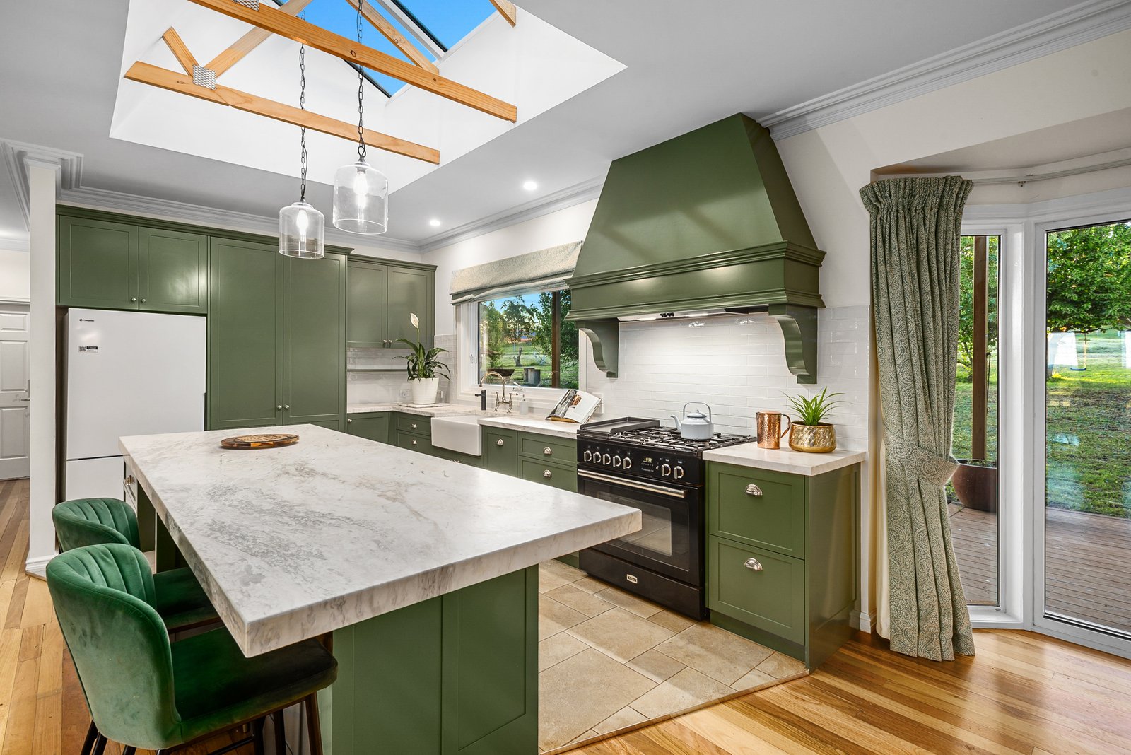 Real Estate and Property in 147 Couzens Lane, Romsey, VIC