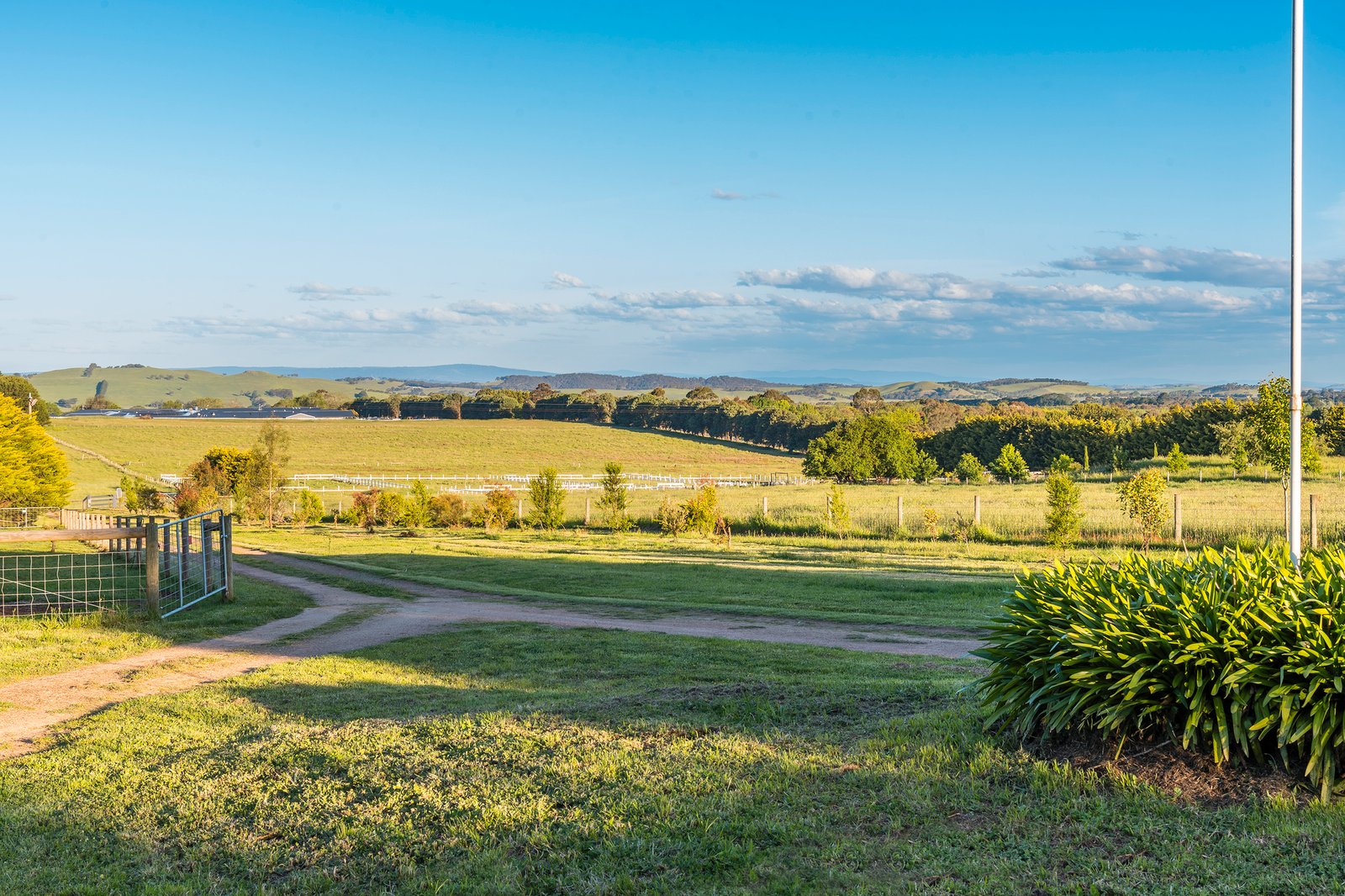 Real Estate and Property in 147 Couzens Lane, Romsey, VIC