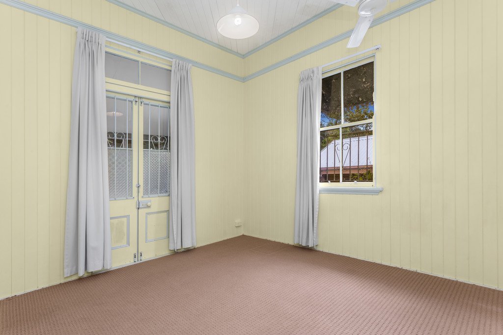 147 Crosby Road HAMILTON 9
