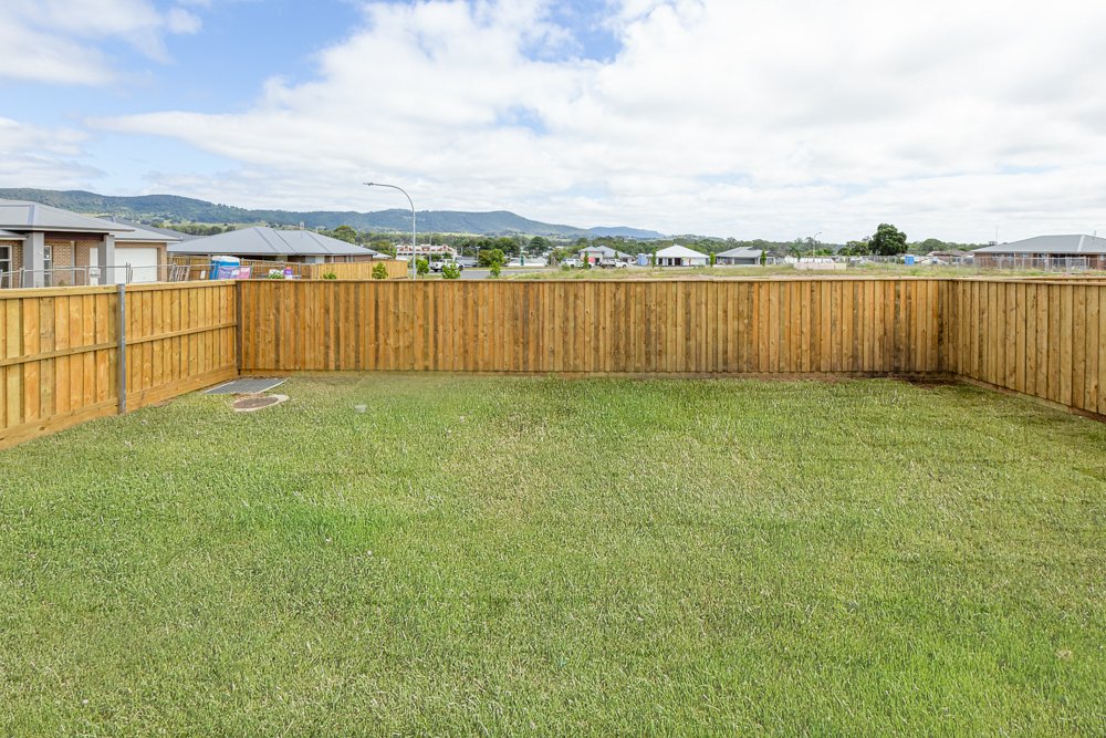 1/47 Crossing Street BELLBIRD 13