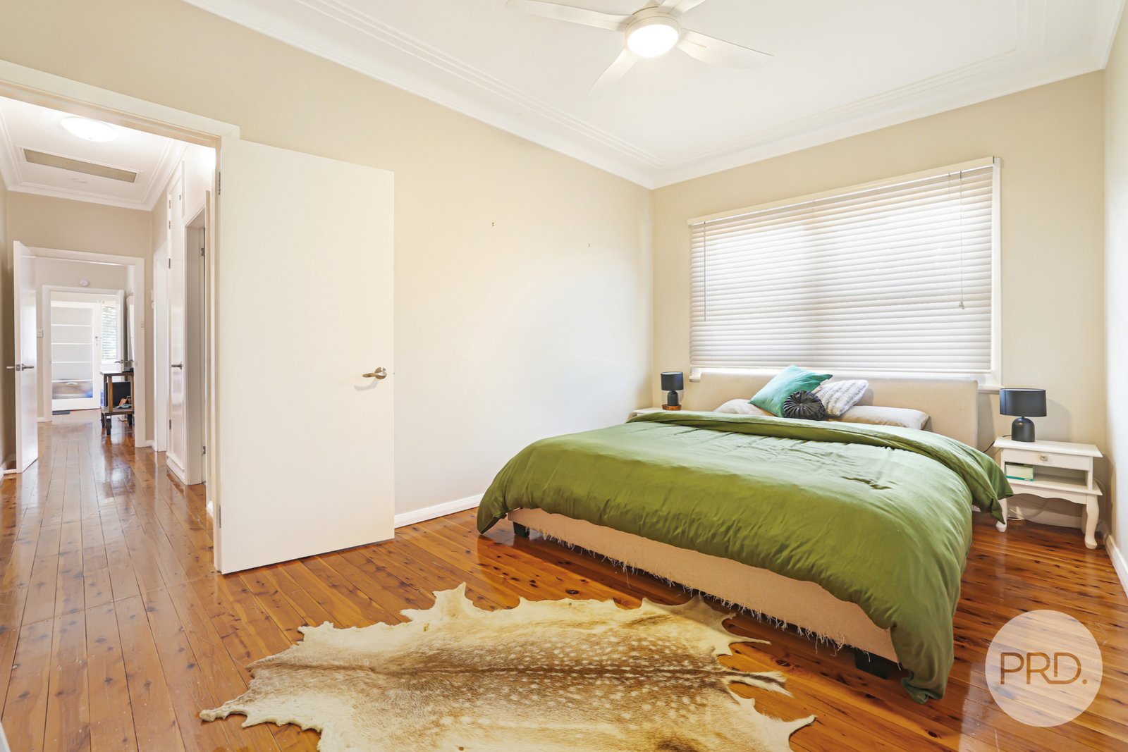147 Denison Street TAMWORTH 15