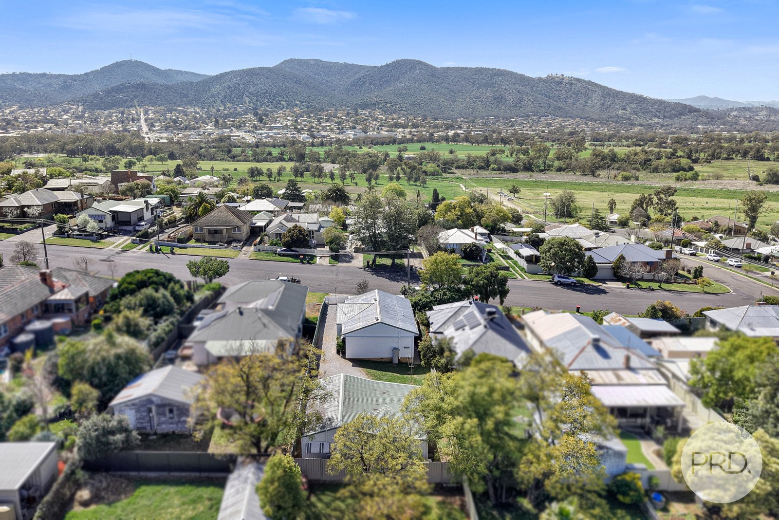 147 Denison Street TAMWORTH 25