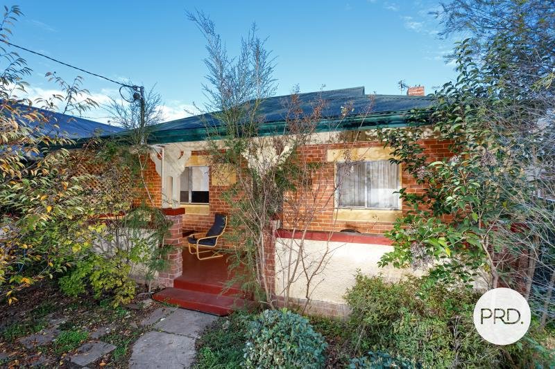 147 Docker Street WAGGA WAGGA 1