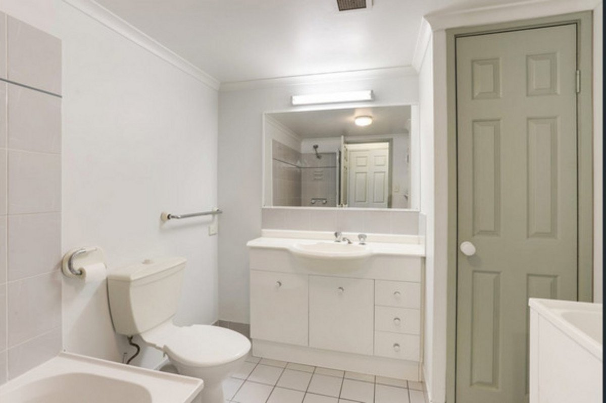 14/7 First Avenue BURLEIGH HEADS 3