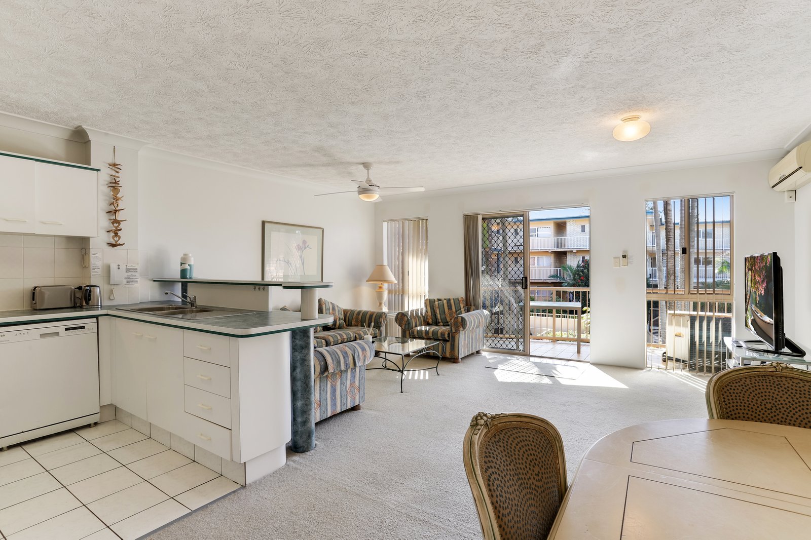 14/7 First Avenue BURLEIGH HEADS 1