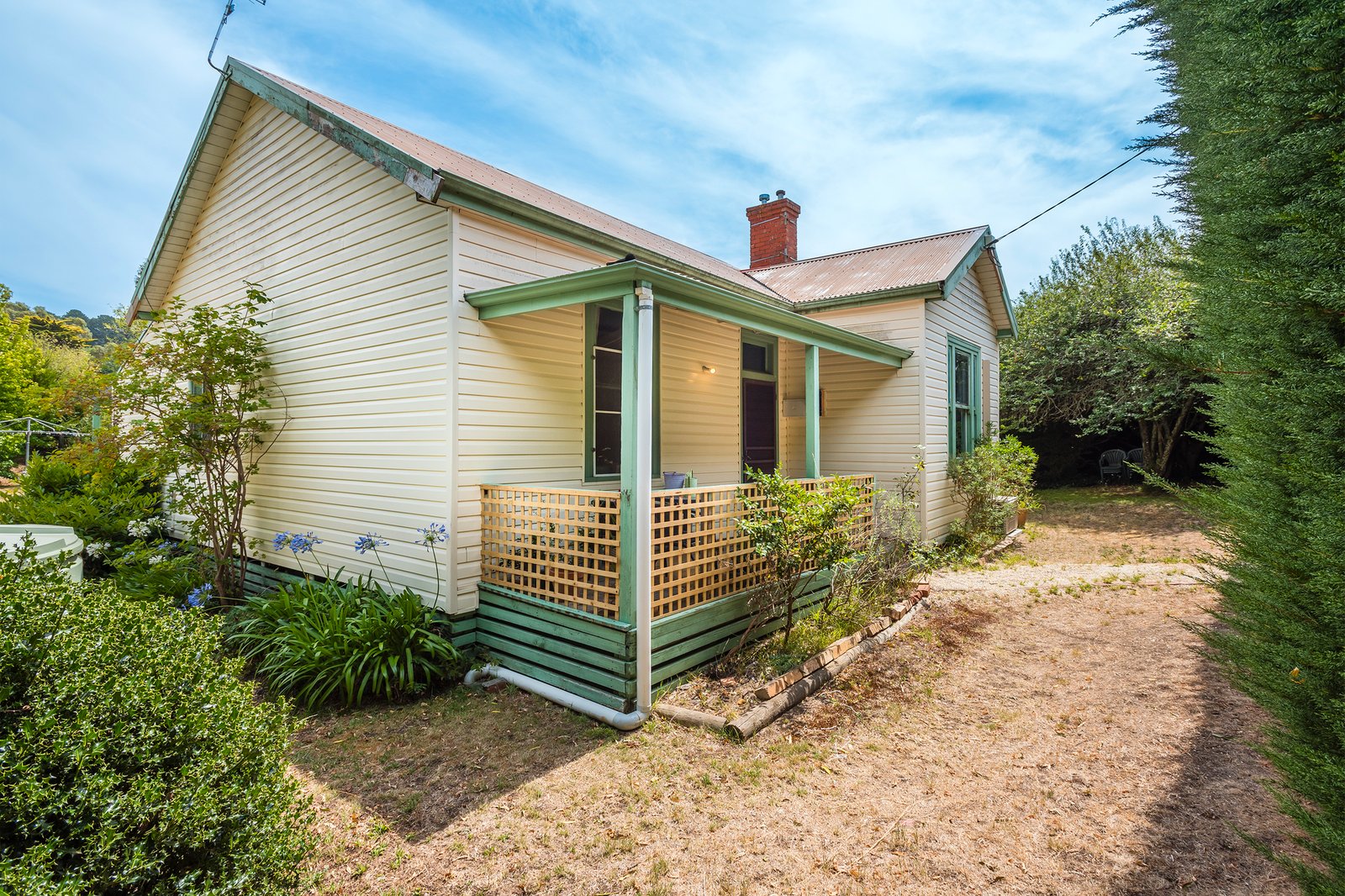 Real Estate and Property in 147 High Street, Woodend, VIC
