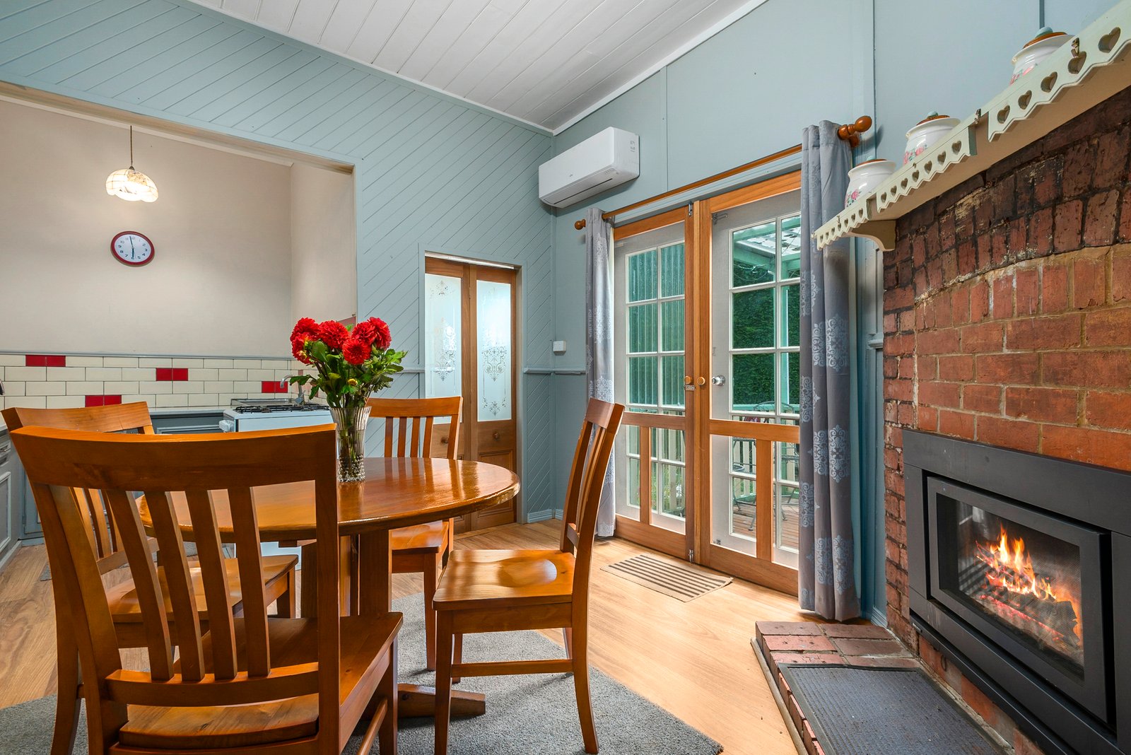 Real Estate and Property in 147 High Street, Woodend, VIC