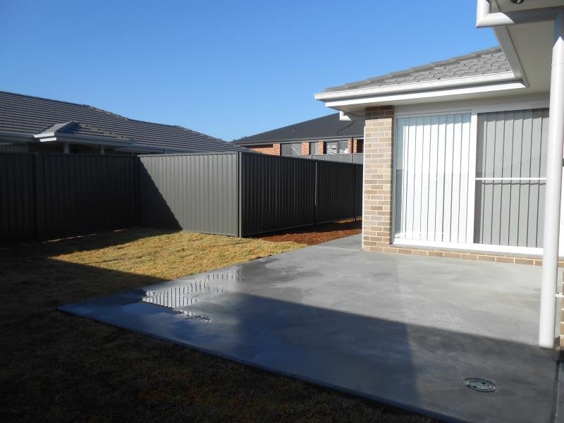 1/47 Kingham Street TAMWORTH 9