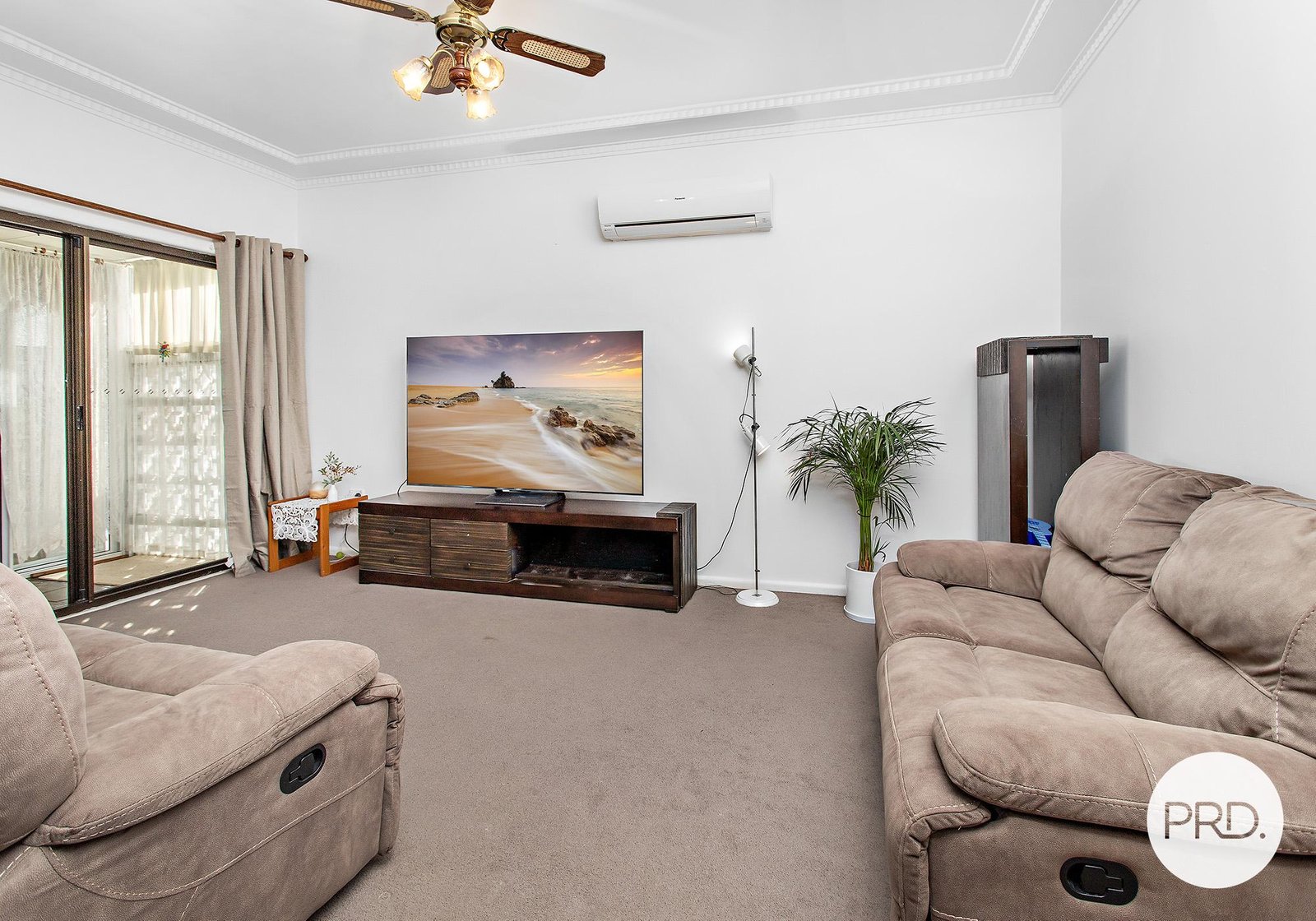 147 Princes Highway ALBION PARK RAIL 2