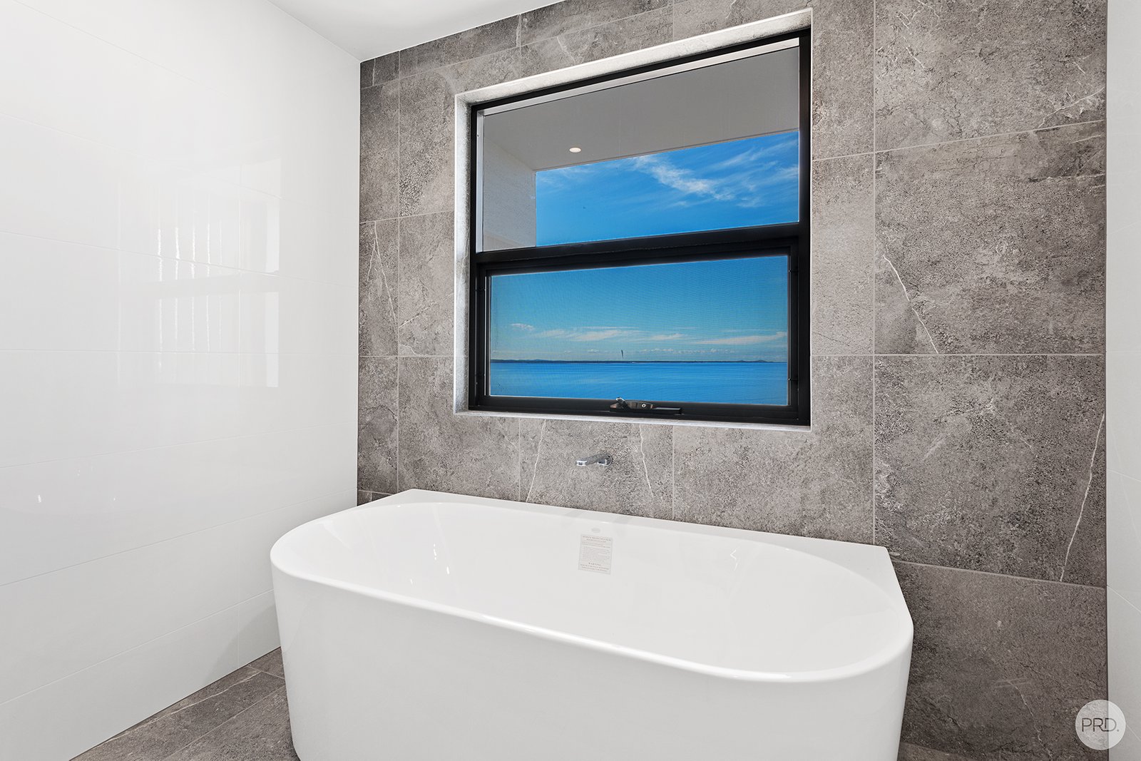 1/47 Scott Circuit SALAMANDER BAY 16