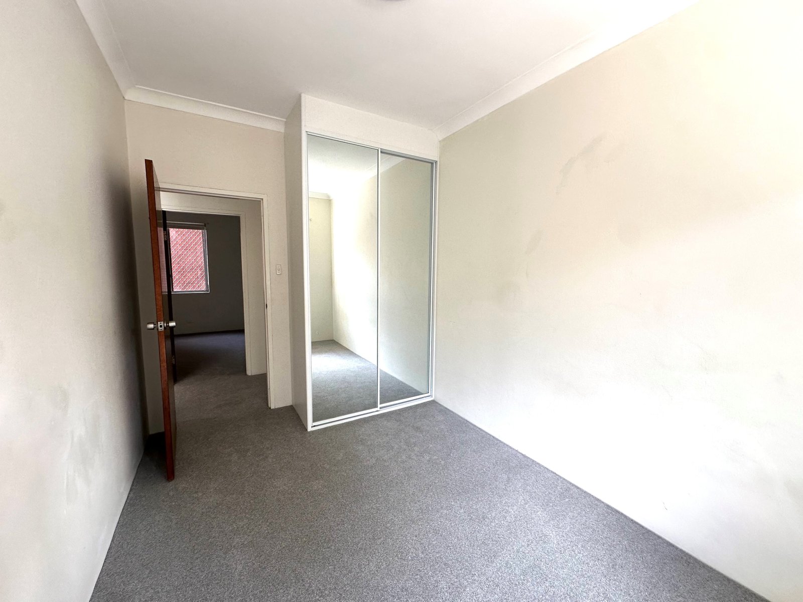1/47 St Georges Parade HURSTVILLE 5