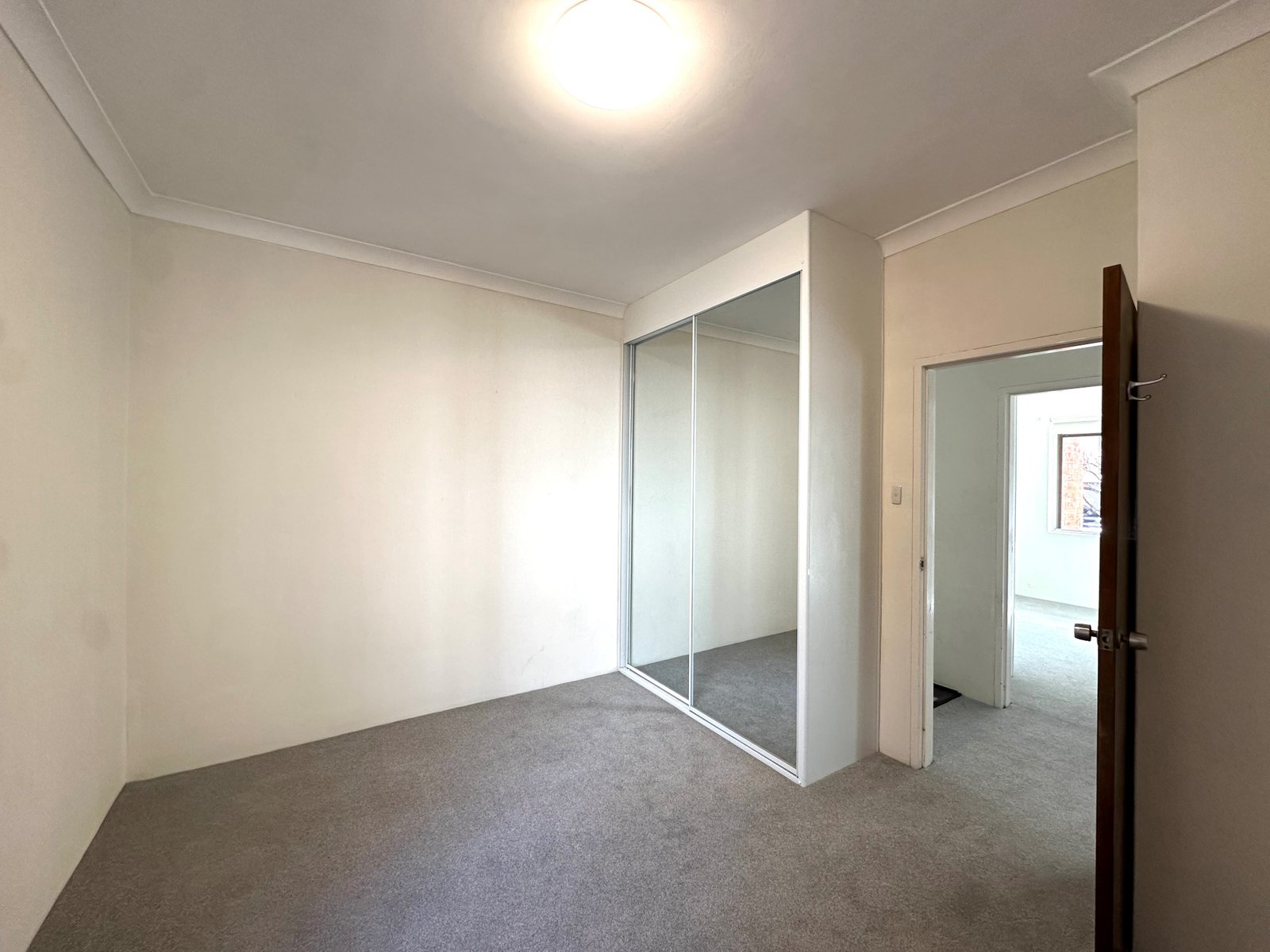 1/47 St Georges Parade HURSTVILLE 6