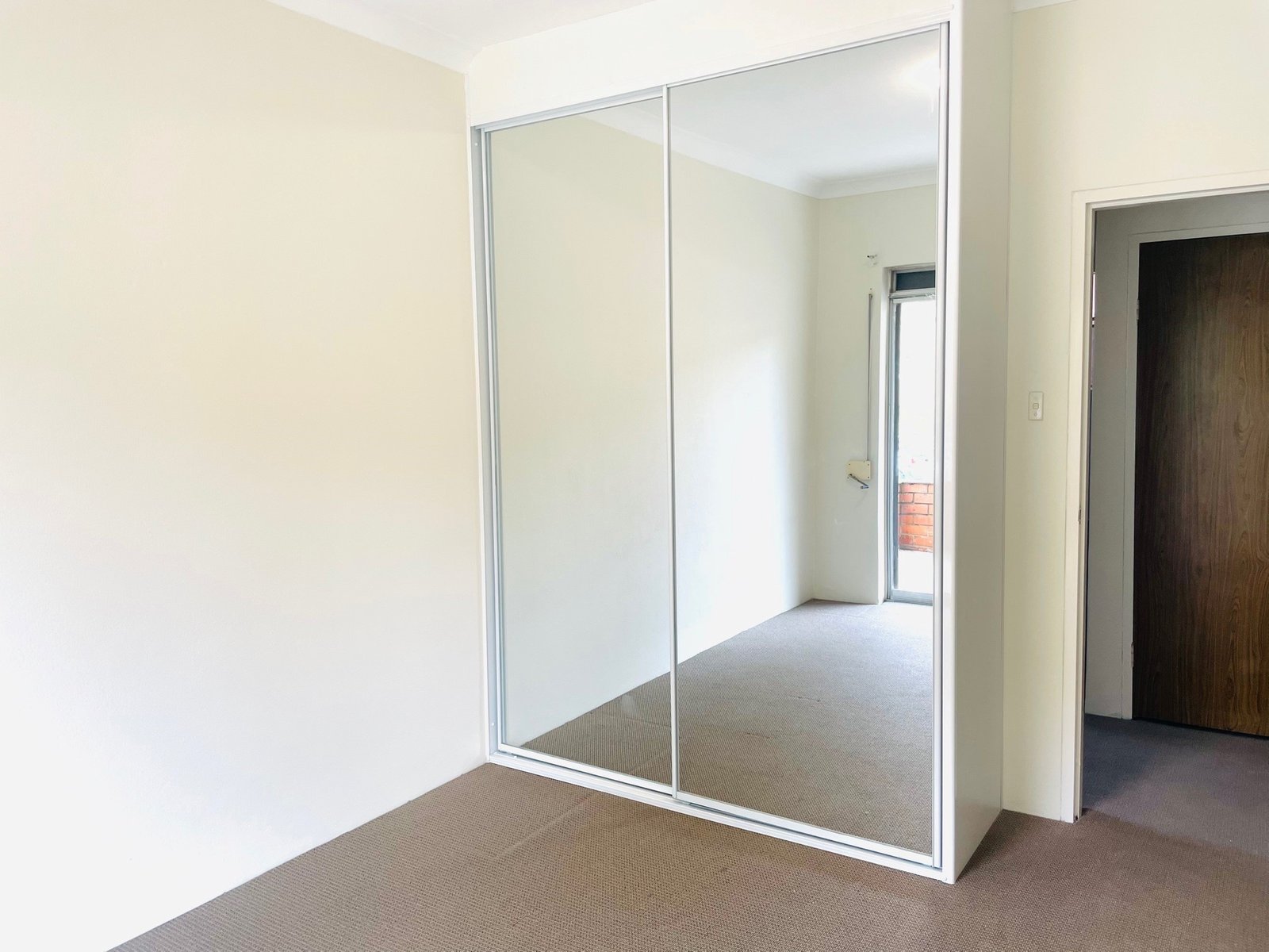 1/47 St Georges Parade HURSTVILLE 4