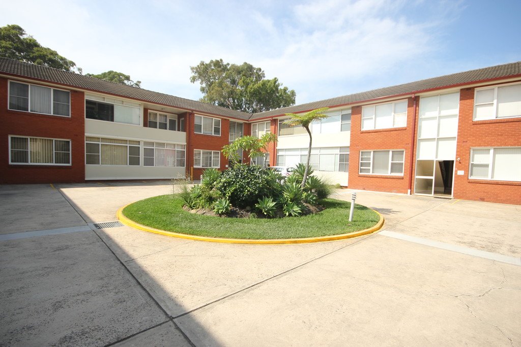 147 The Grand Parade MONTEREY 1