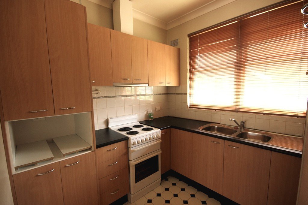 147 The Grand Parade MONTEREY 2