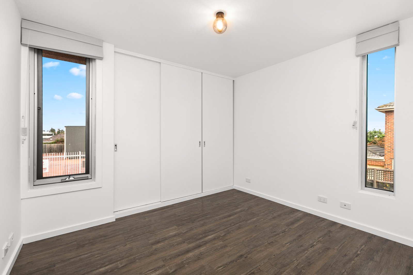 Gallery: 14/75 Droop Street