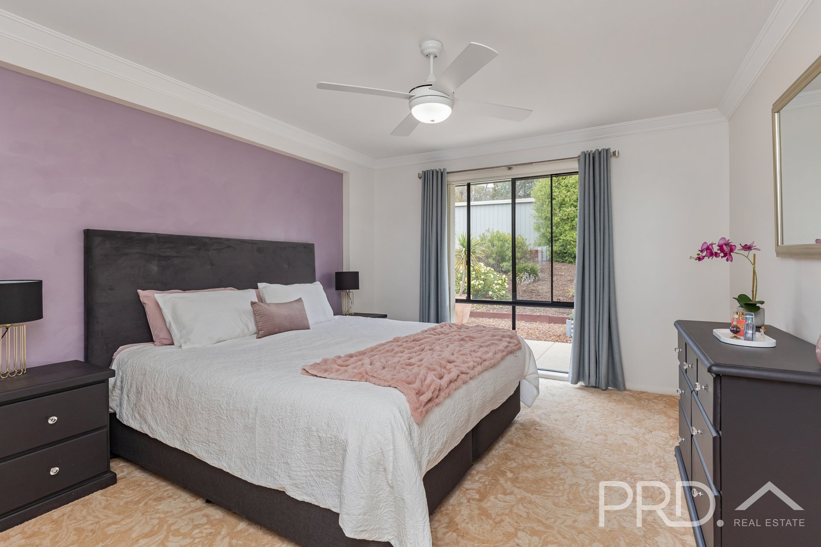 1/477 Wee Jasper Road TUMUT 6