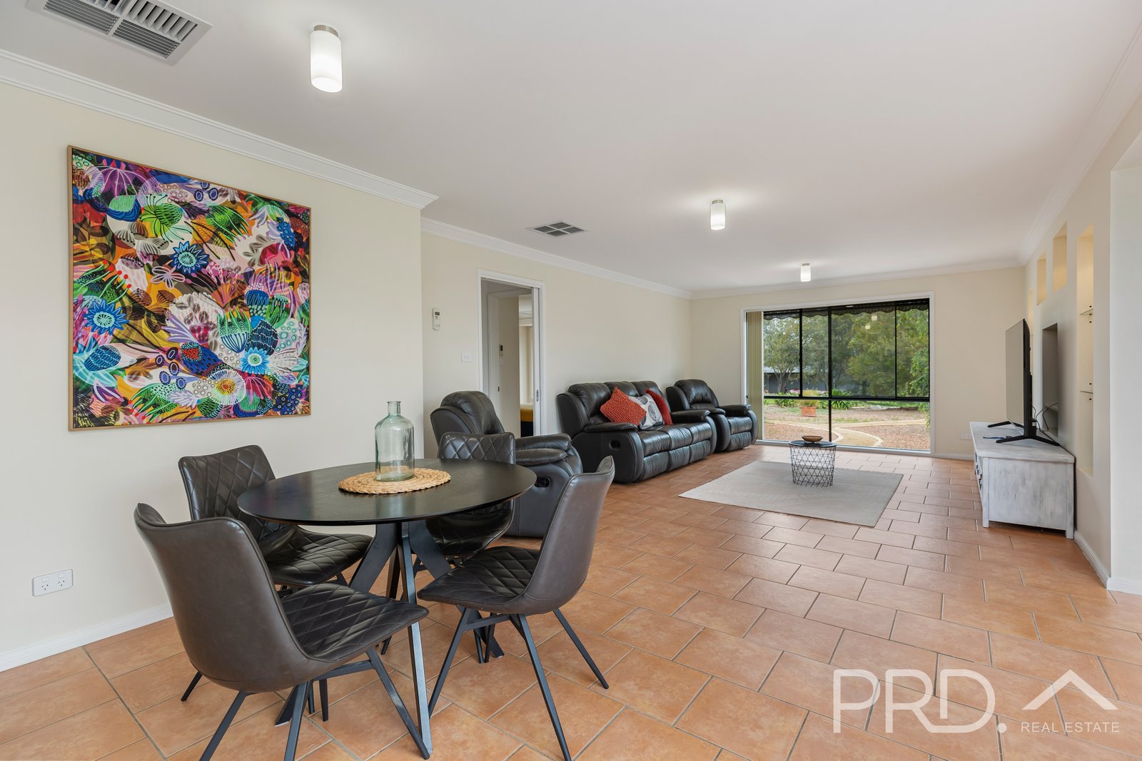 1/477 Wee Jasper Road TUMUT 11