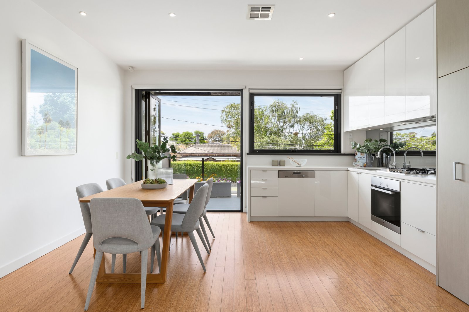 Gallery: 147A Male Street