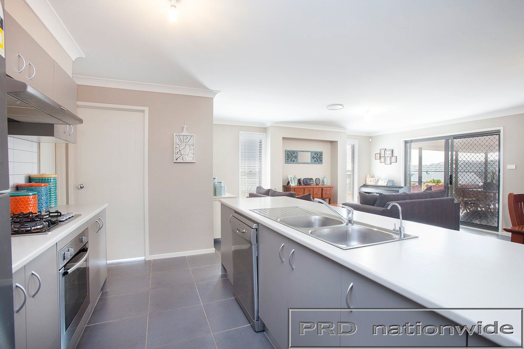 148 Bolwarra Park Drive BOLWARRA HEIGHTS 4