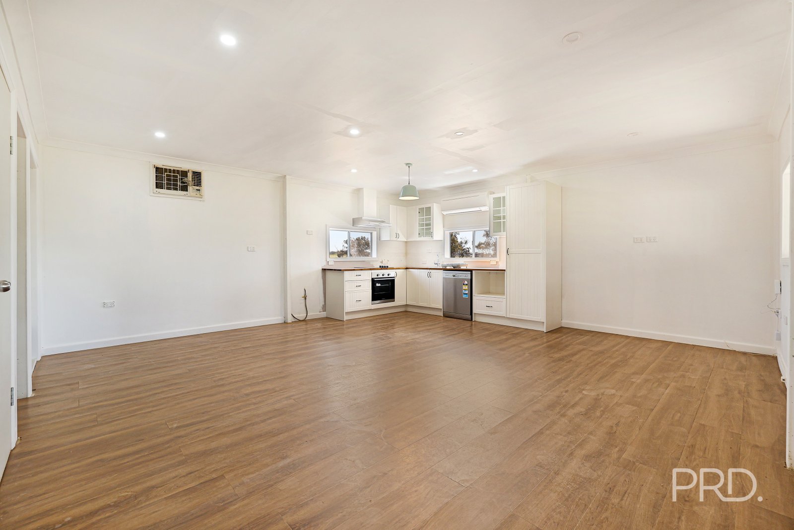 148 Hausfeilds Road DURI 8