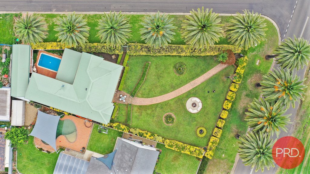 148 River Road LEONAY 17