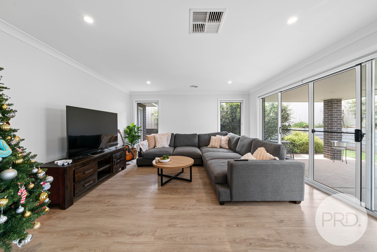 1/48 Ross Parkway GOBBAGOMBALIN 4