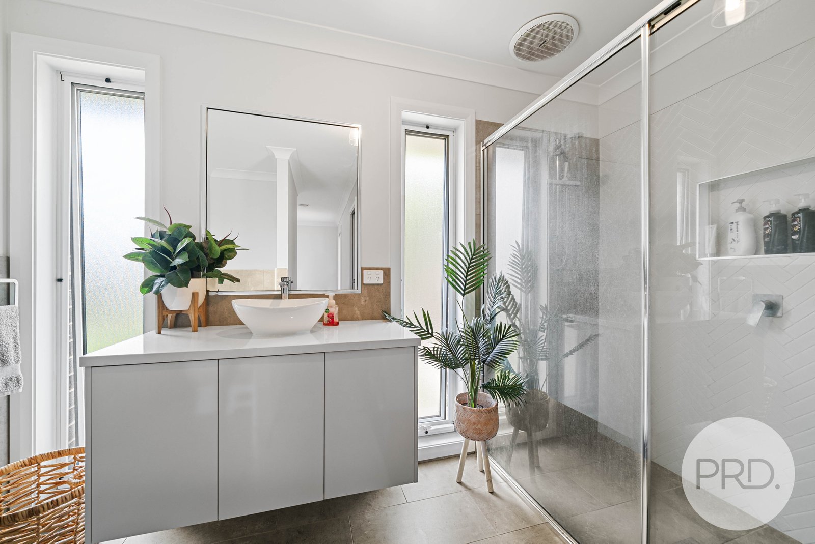 1/48 Ross Parkway GOBBAGOMBALIN 6