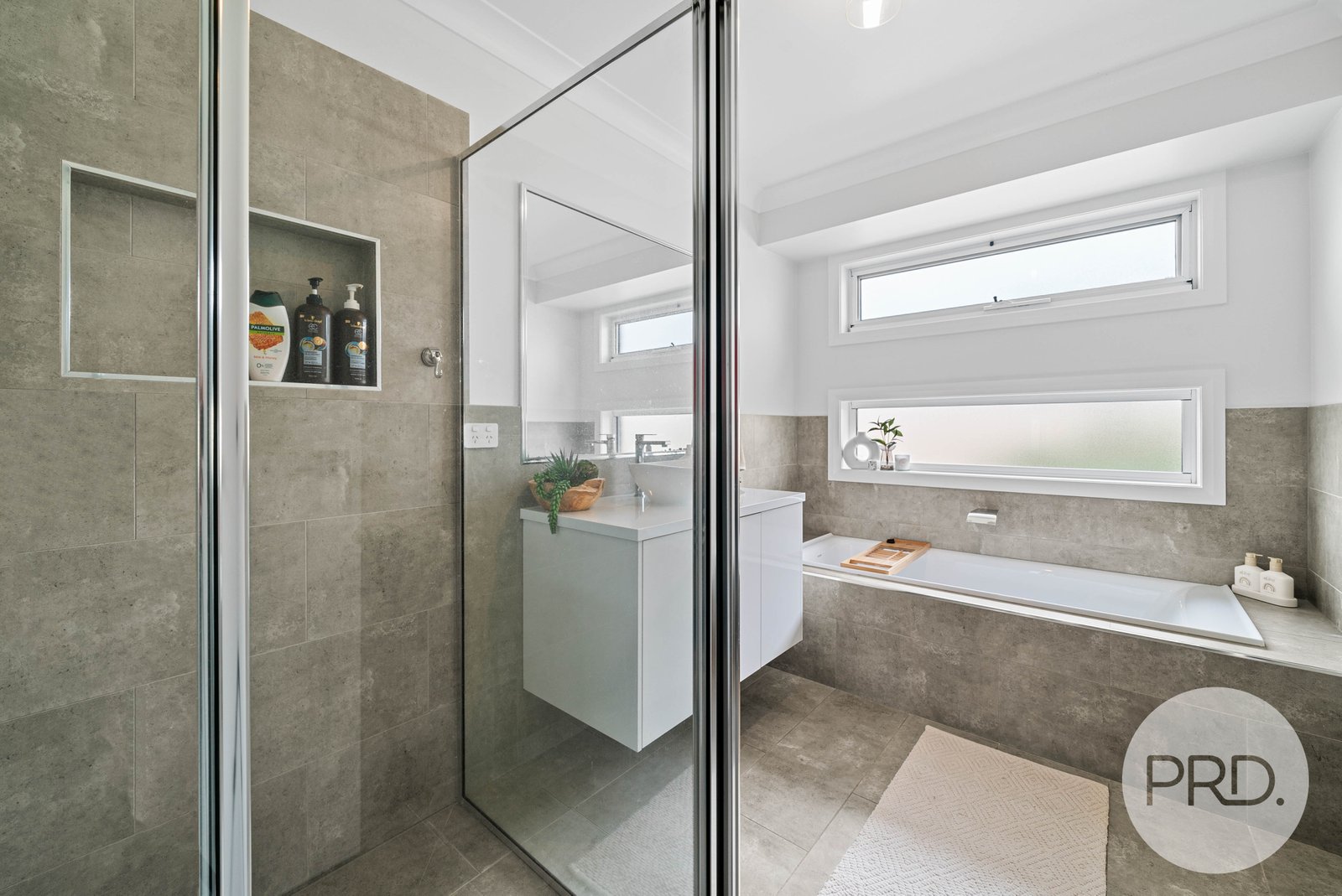 1/48 Ross Parkway GOBBAGOMBALIN 9