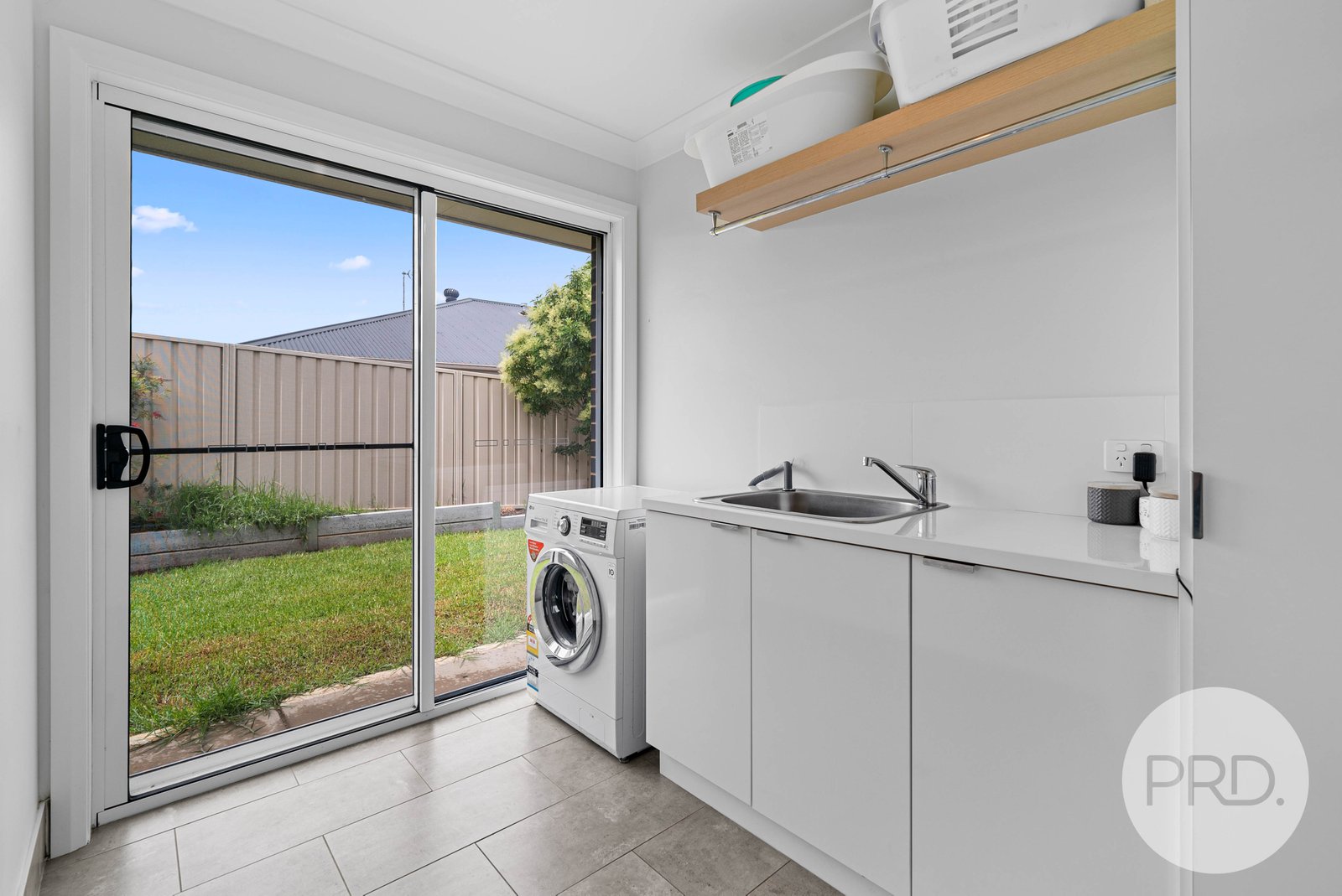 1/48 Ross Parkway GOBBAGOMBALIN 10