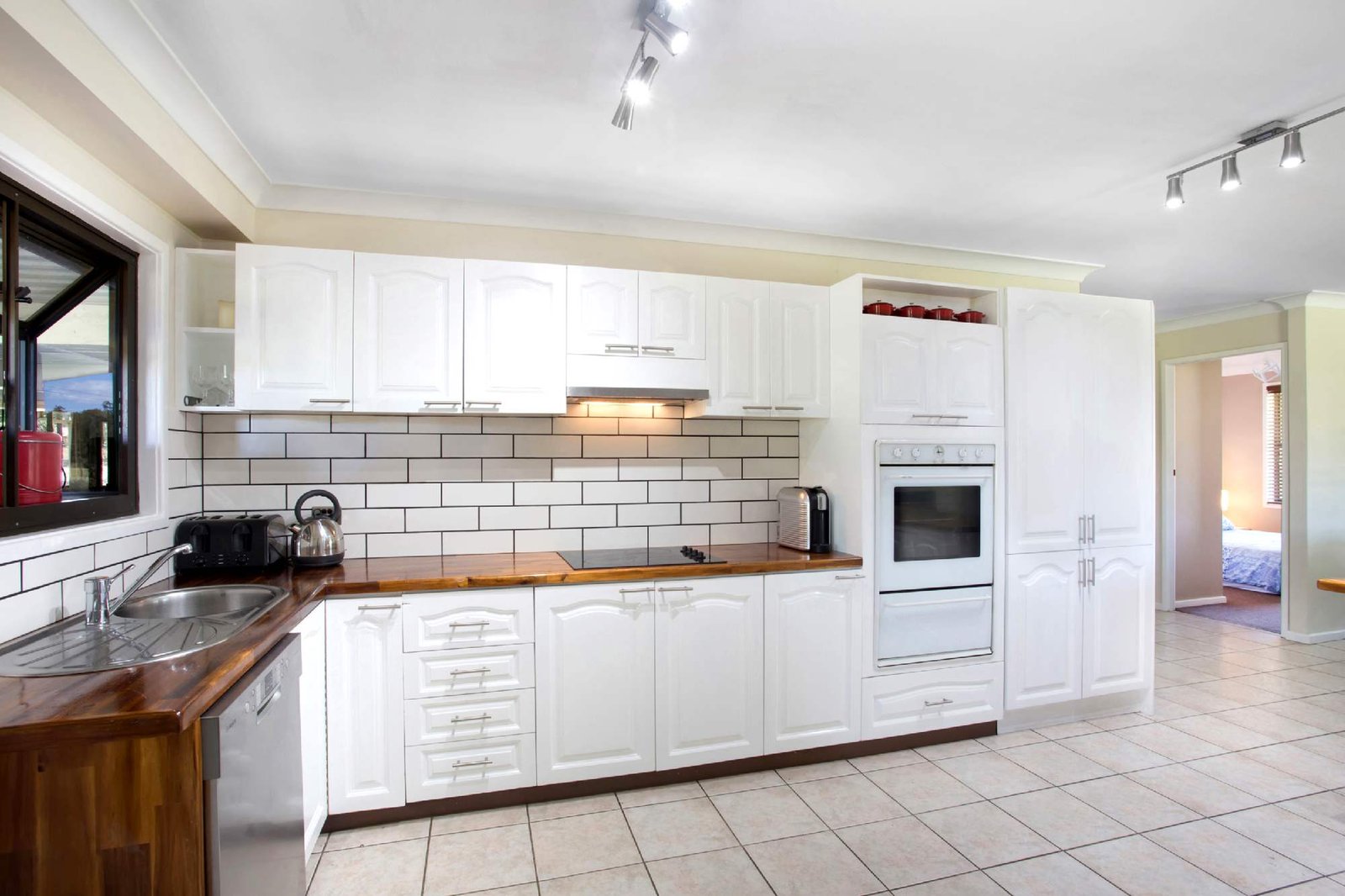 148 ROUGHIT Lane ROUGHIT 2