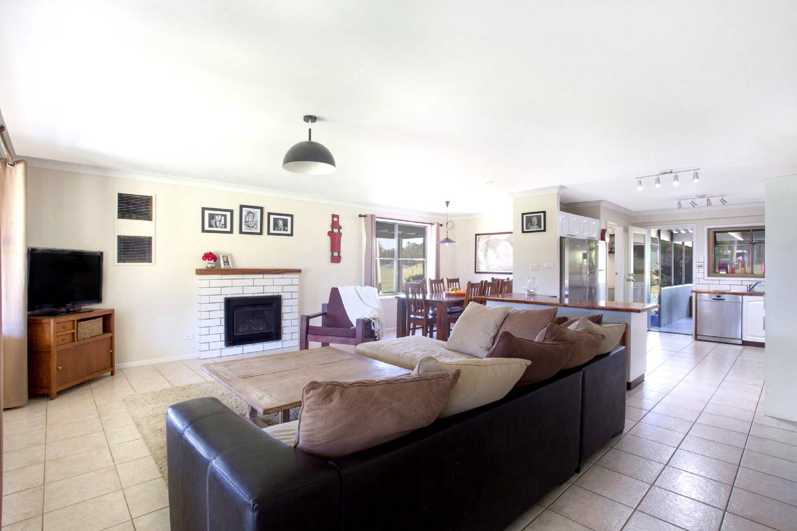 148 ROUGHIT Lane ROUGHIT 5