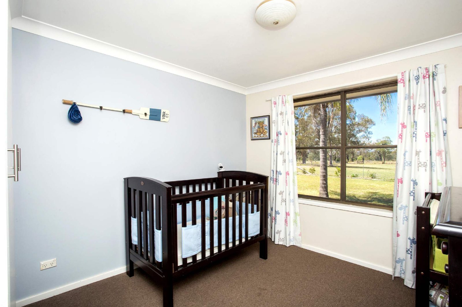 148 ROUGHIT Lane ROUGHIT 8