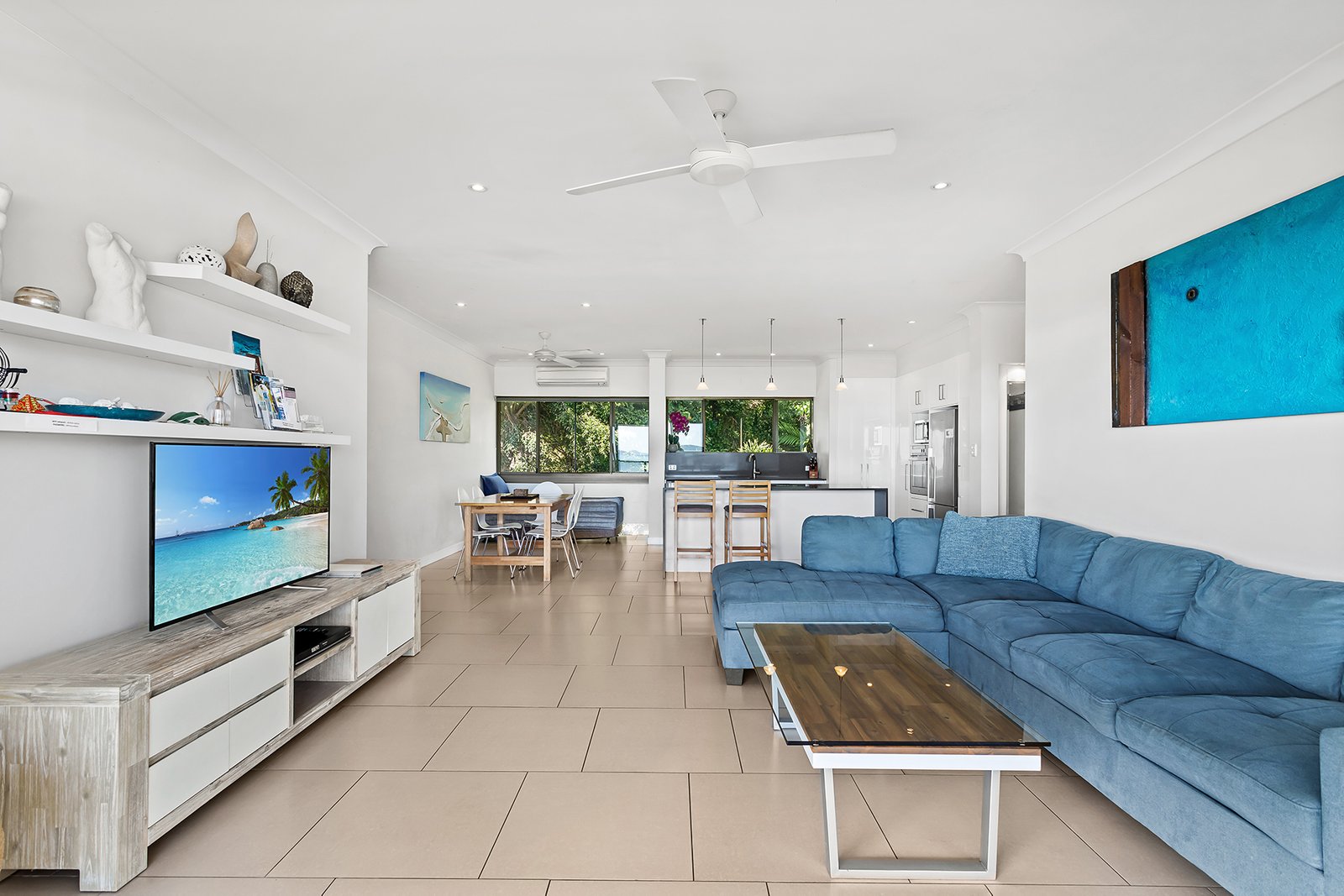 148/6 Eshelby Drive CANNONVALE 5