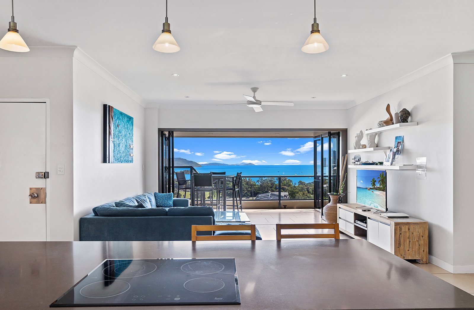 148/6 Eshelby Drive CANNONVALE 6