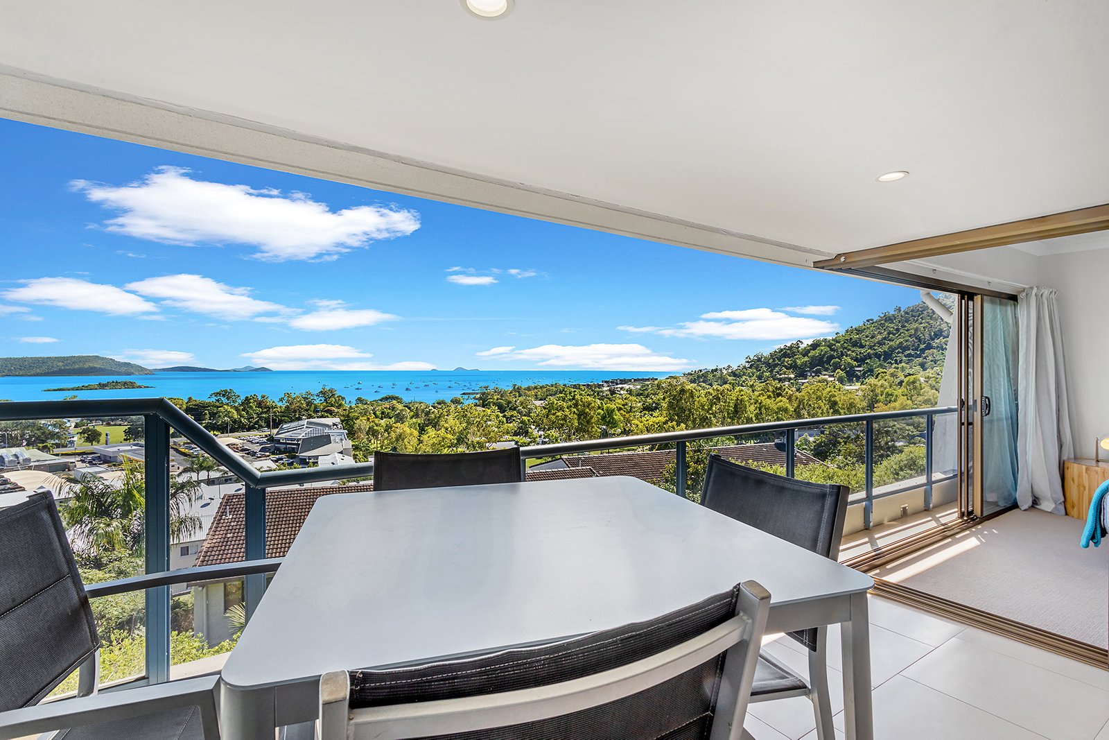 148/6 Eshelby Drive CANNONVALE 13