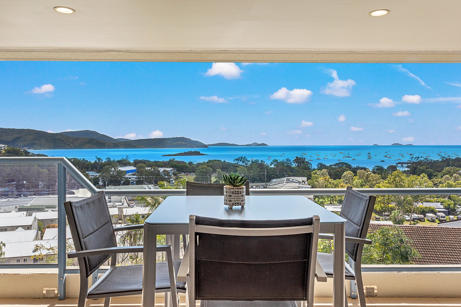 148/6 Eshelby Drive CANNONVALE 3